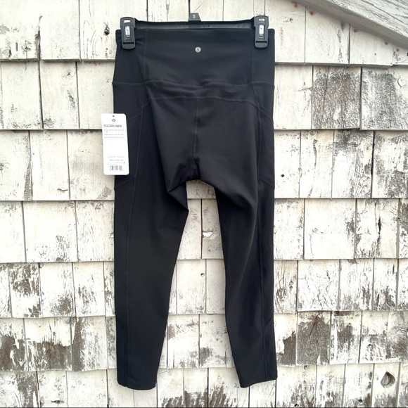 Layer 8 Extended Waistband 7/8 Leggings - Picture 2 of 8